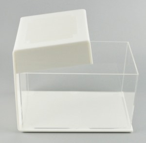 有機(jī)玻璃魚缸