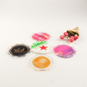 深圳有機(jī)玻璃UV打印各式杯墊